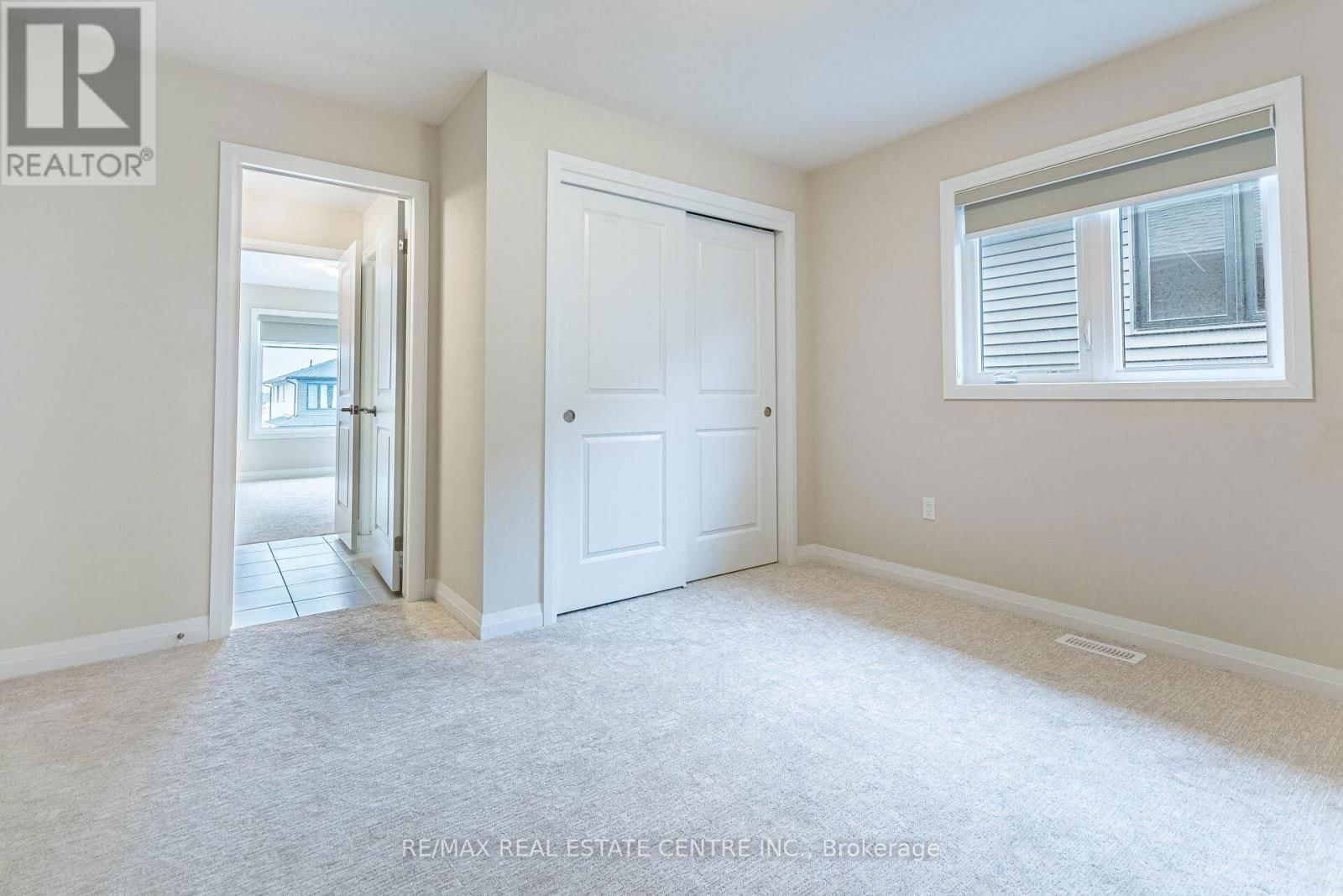 88 ACACIA ROAD Image 29