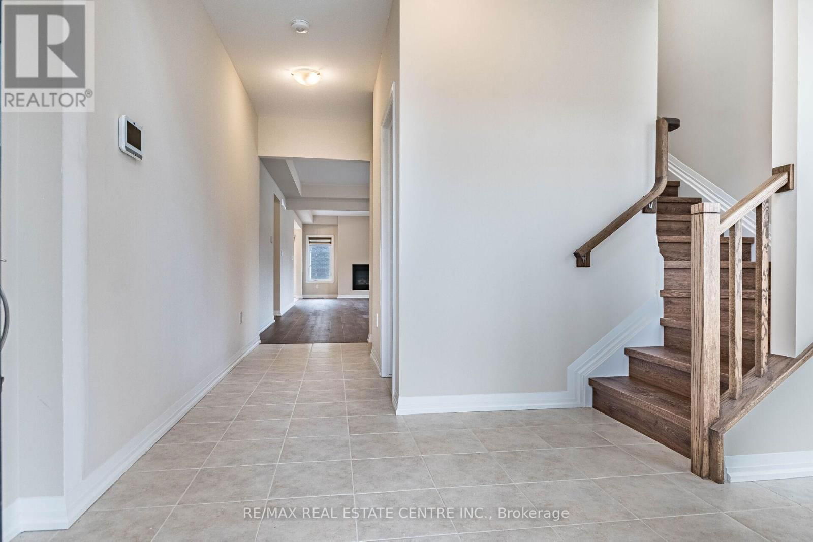 88 ACACIA ROAD Image 3