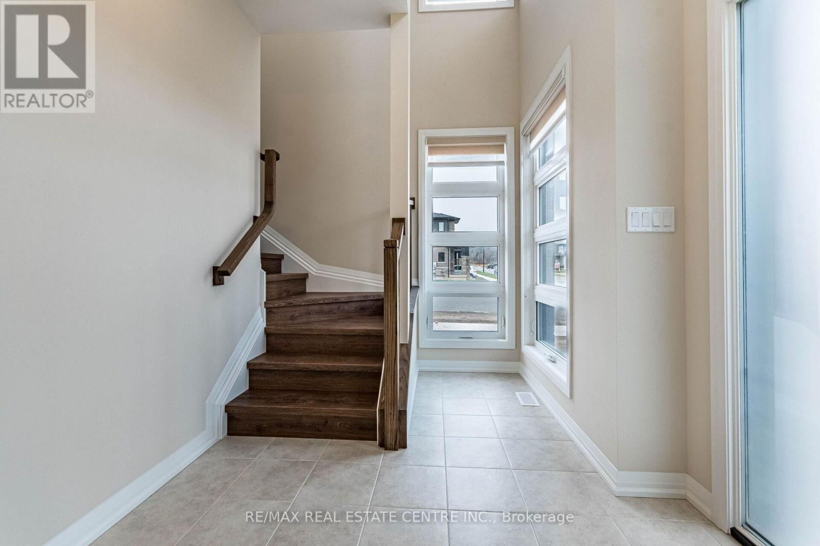 88 ACACIA ROAD Image 4