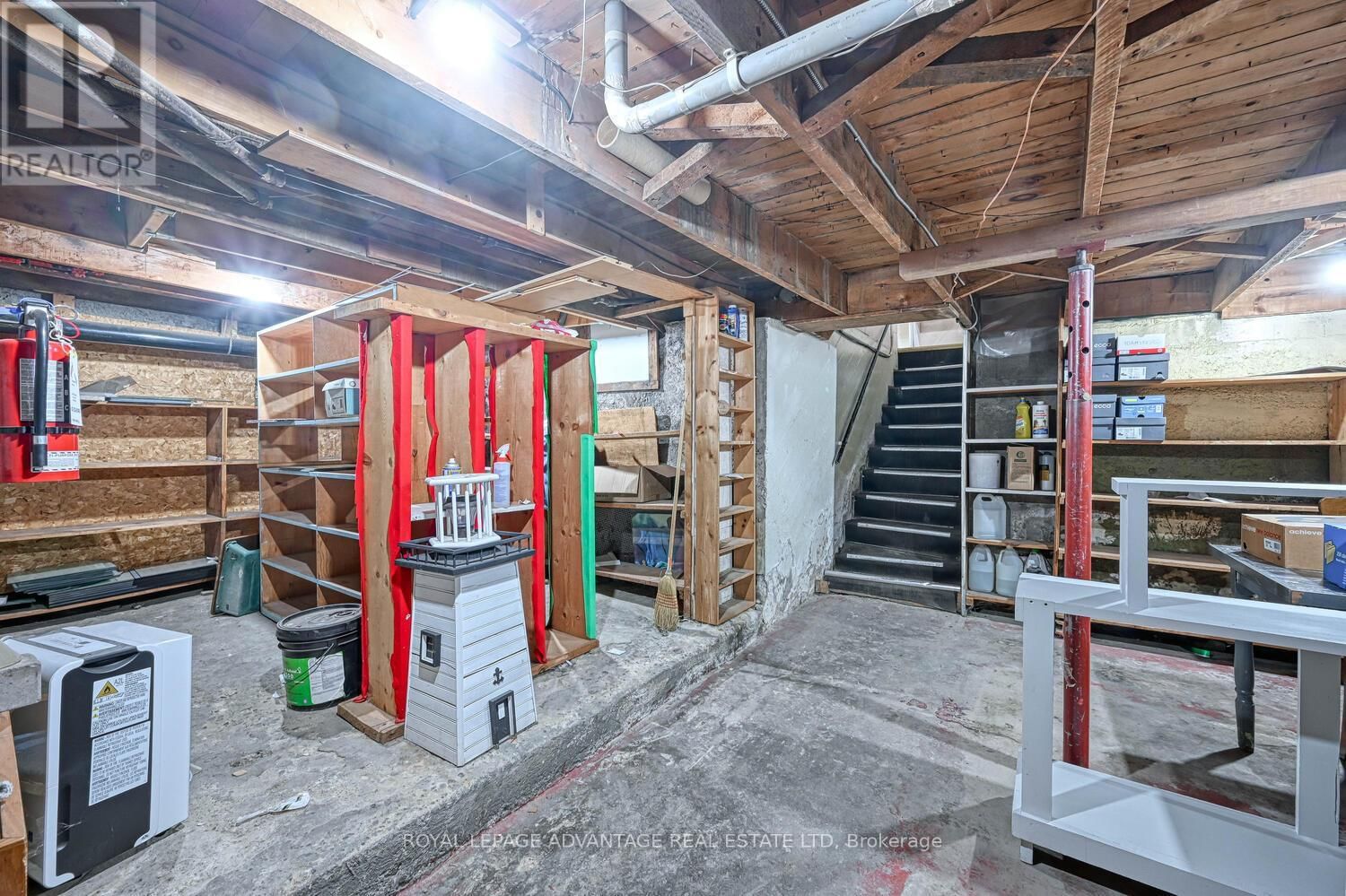 12 BECKWITH STREET NORTH Image 31