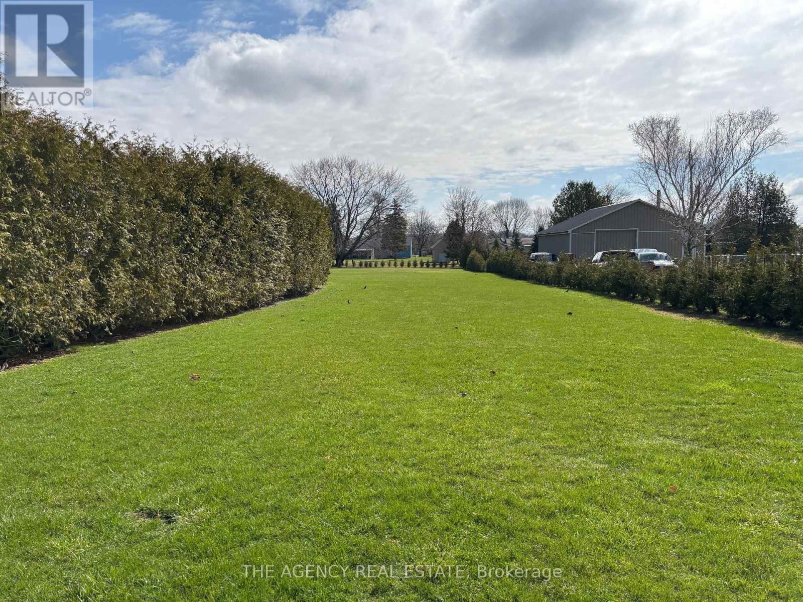 98 COULTER AVENUE Image 4