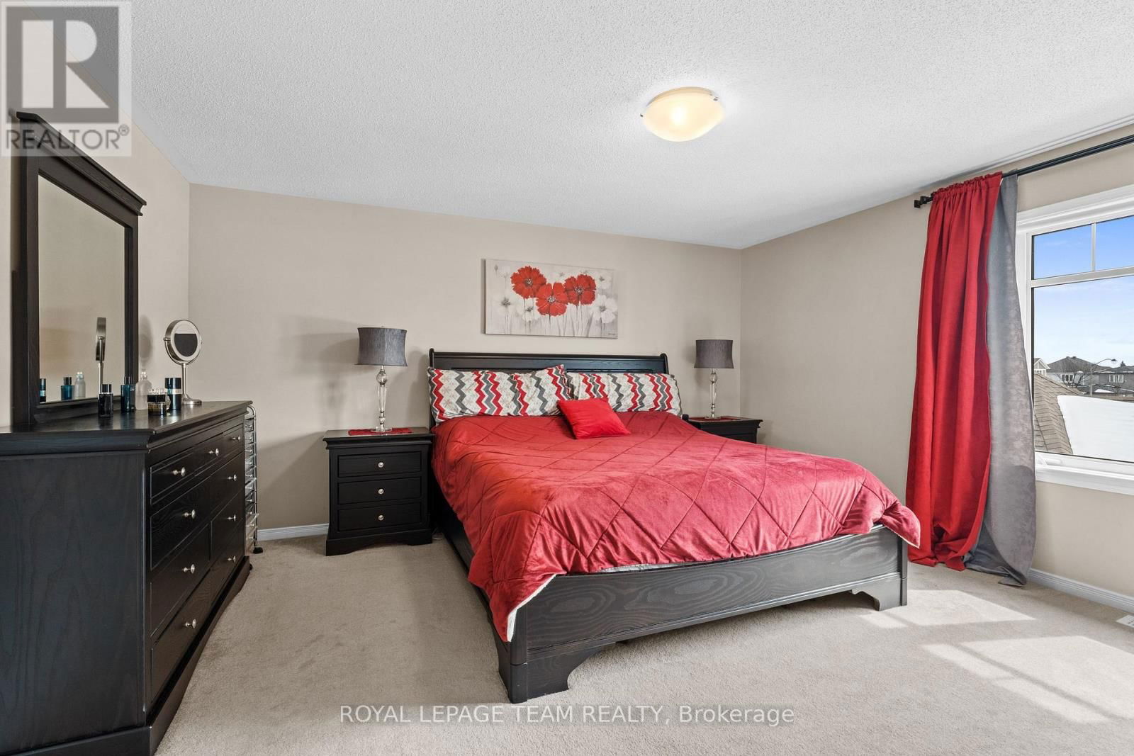 222 LONGFIELDS DRIVE Image 15