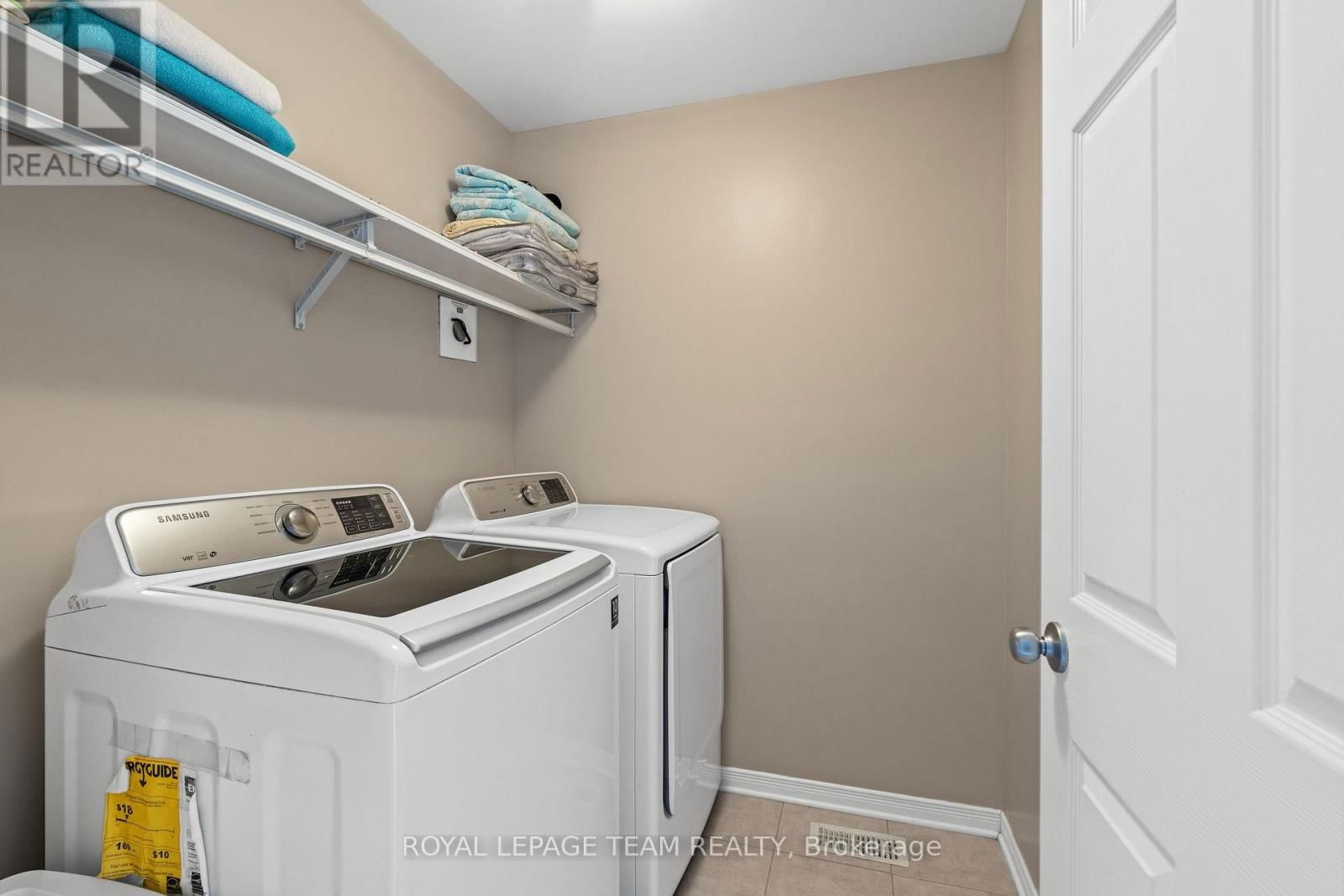 222 LONGFIELDS DRIVE Image 23