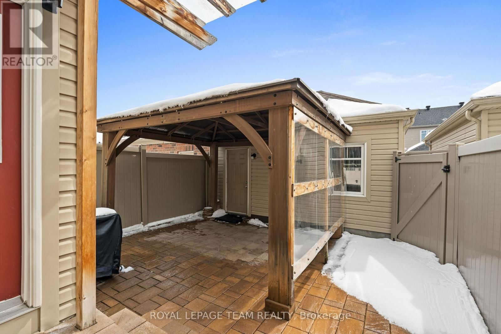 222 LONGFIELDS DRIVE Image 29
