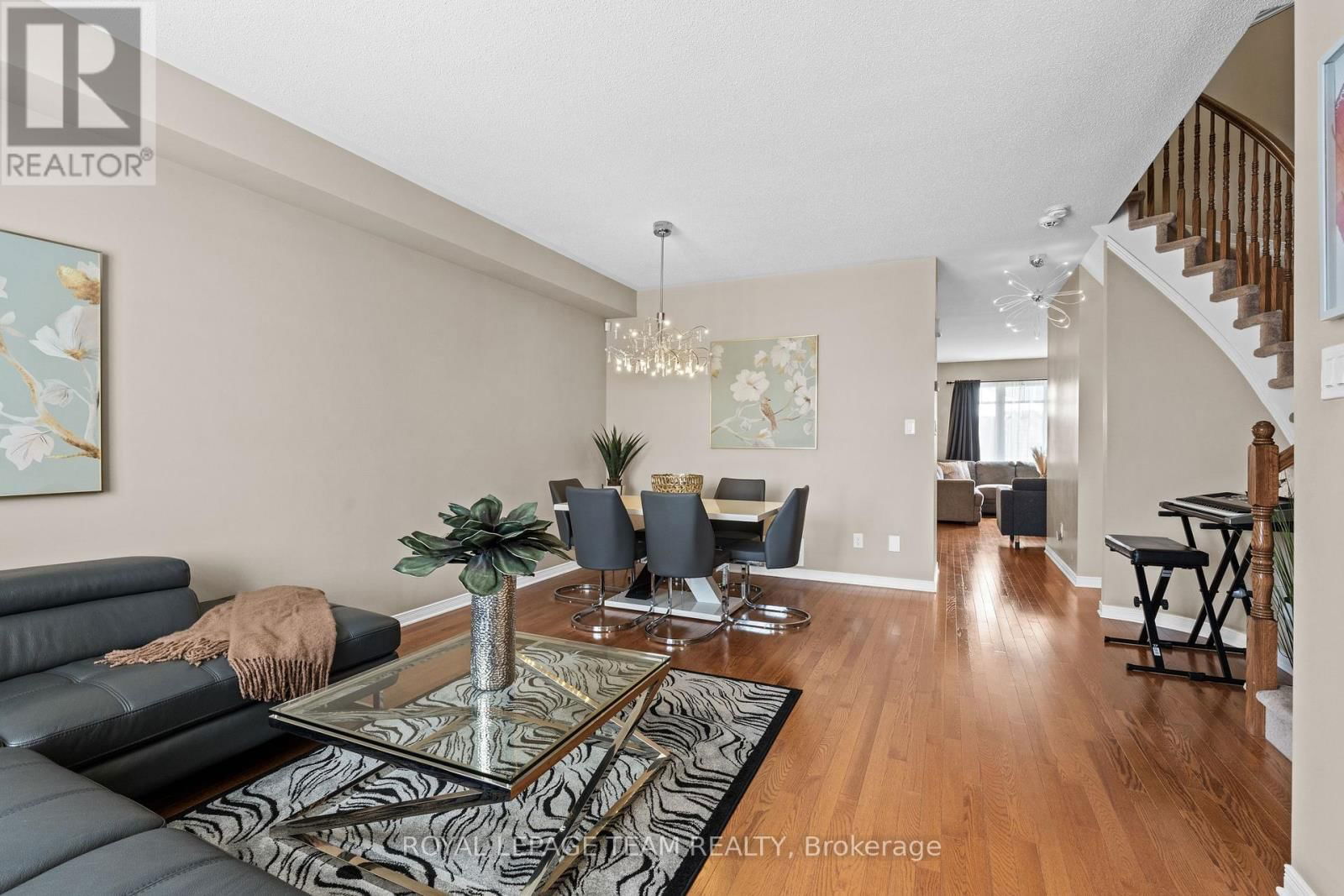 222 LONGFIELDS DRIVE Image 7