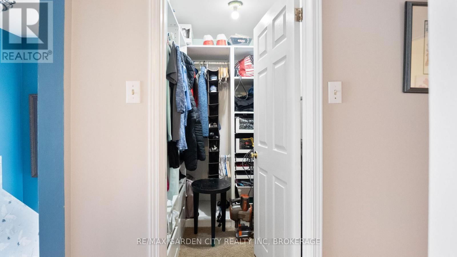 24 BEATRICE STREET Image 17