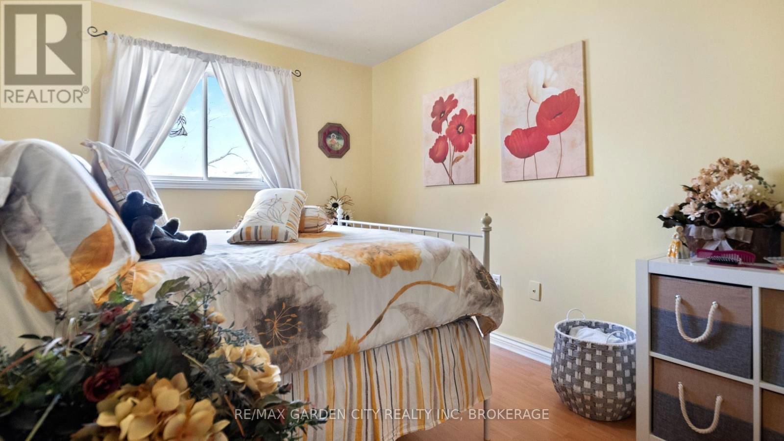 24 BEATRICE STREET Image 18