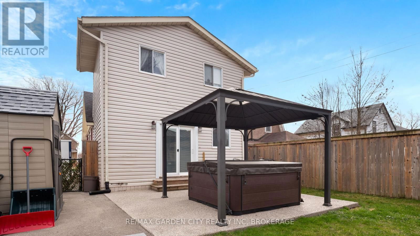 24 BEATRICE STREET Image 28