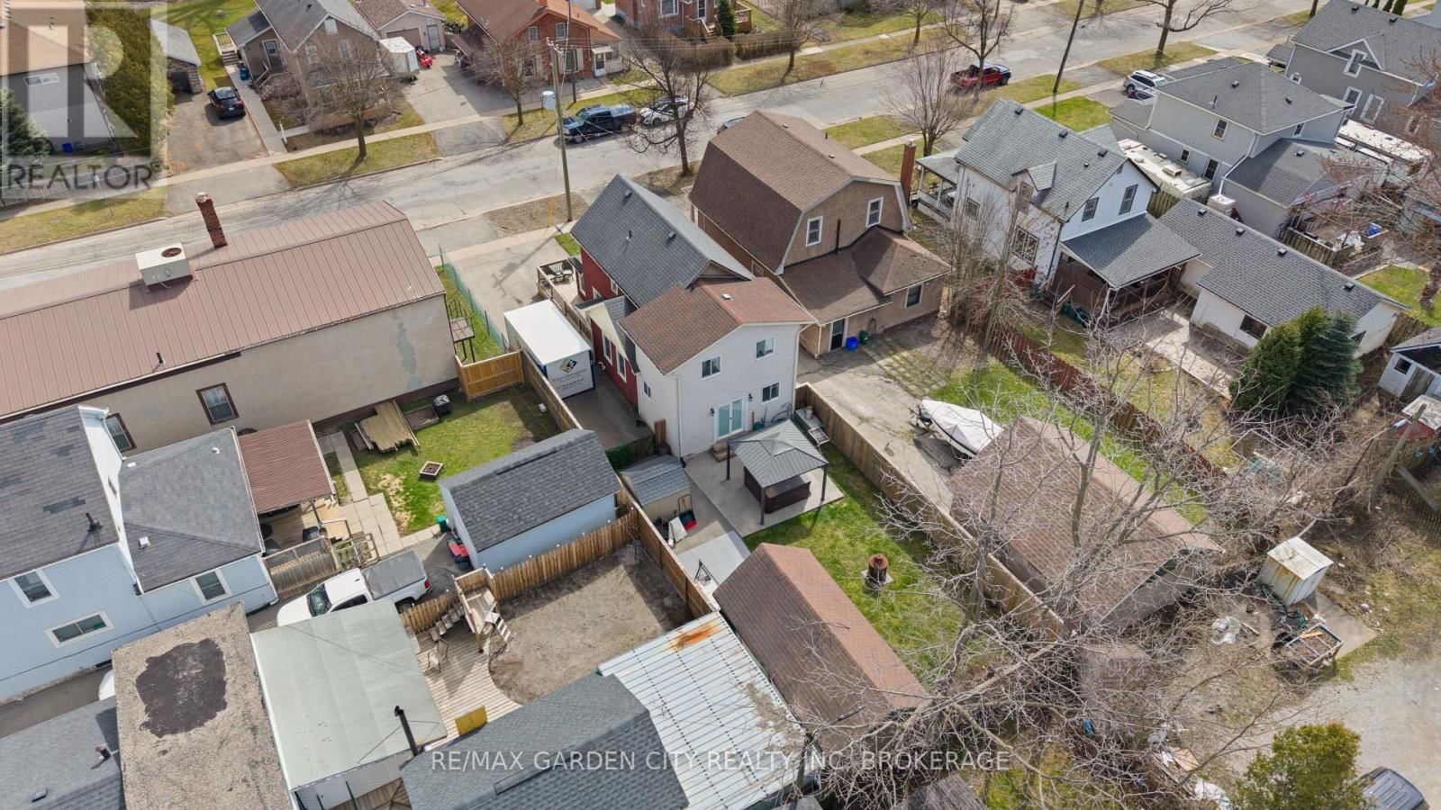 24 BEATRICE STREET Image 5