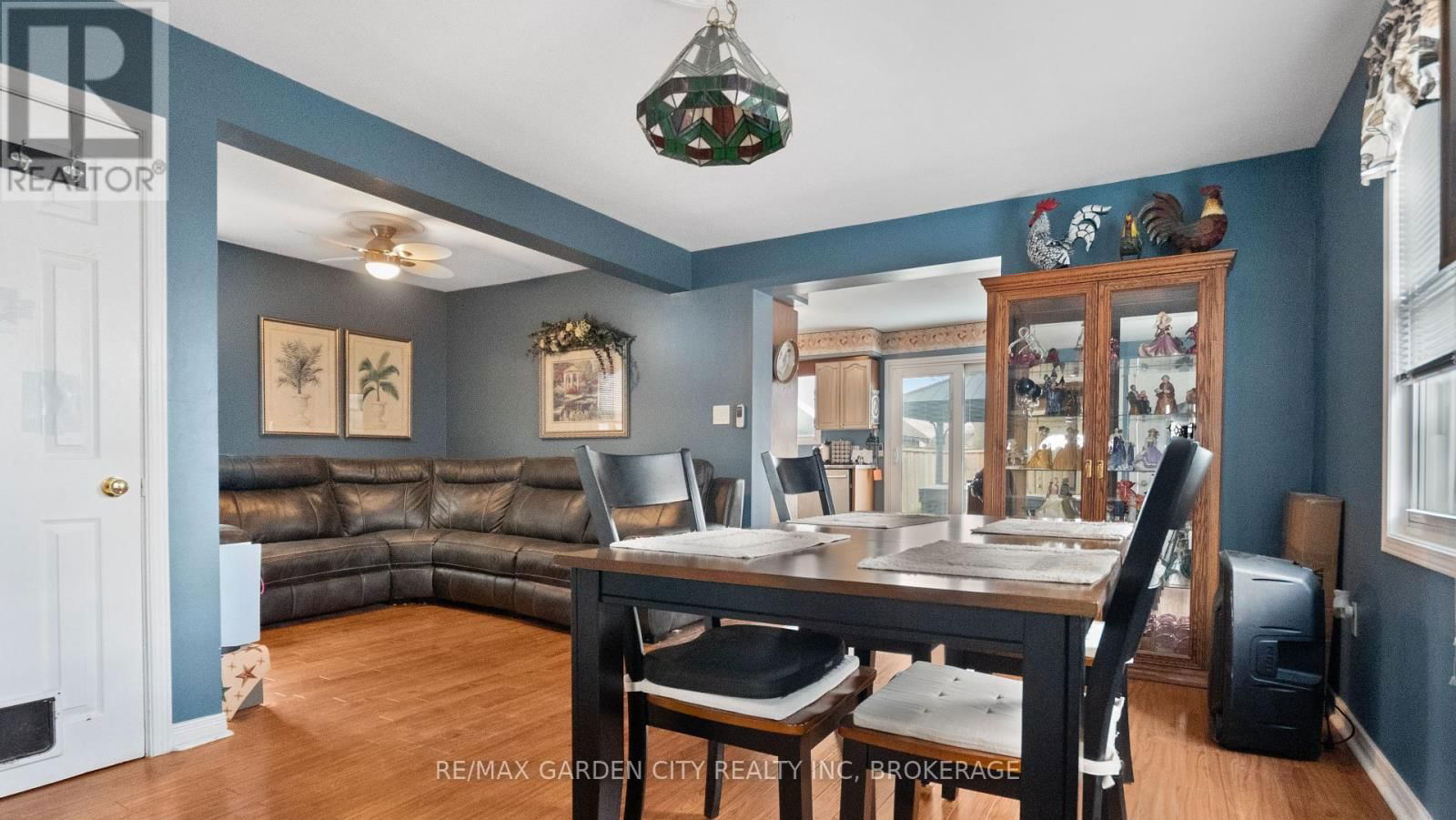 24 BEATRICE STREET Image 8
