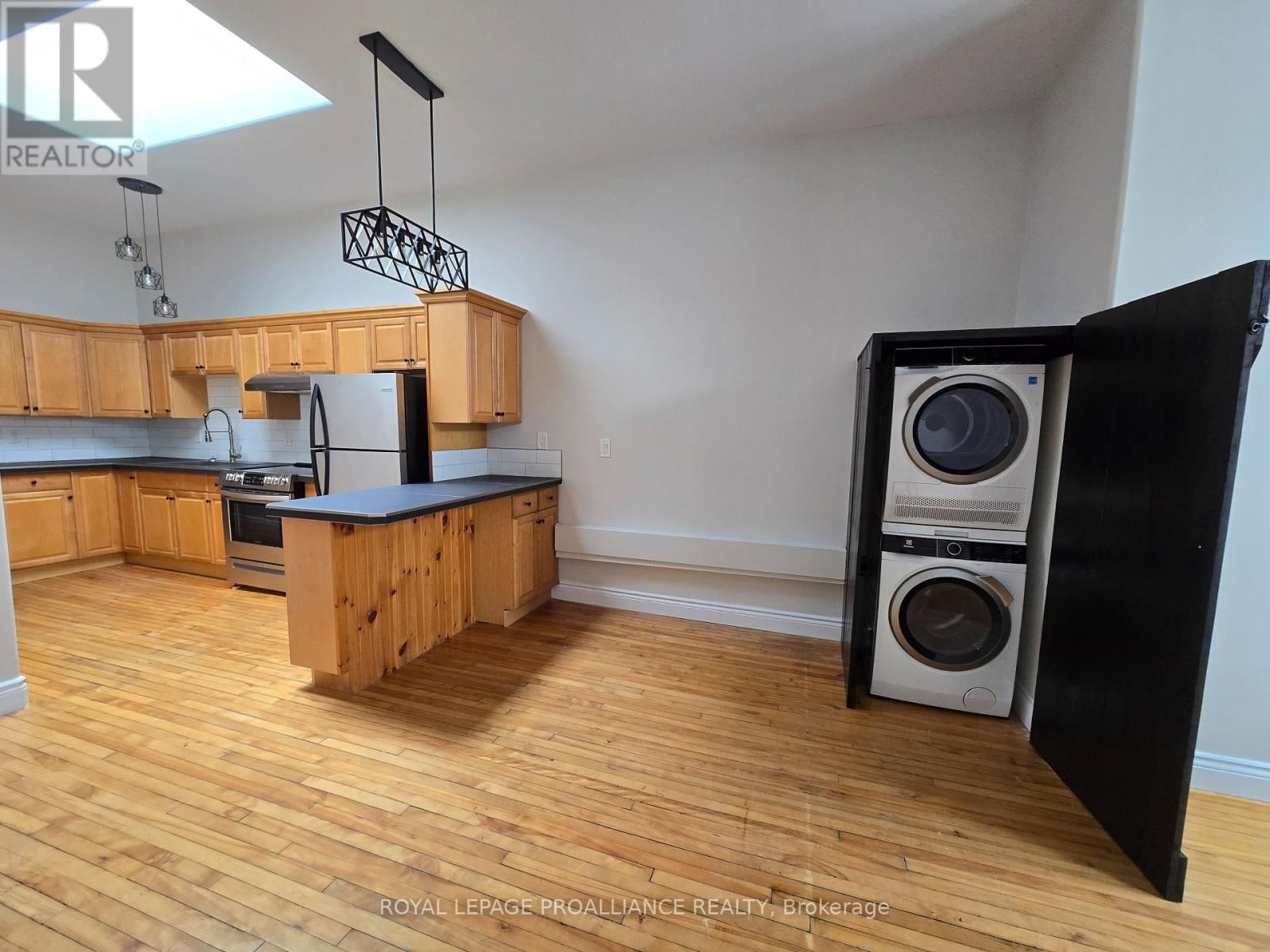 291 FRONT STREET Image 15