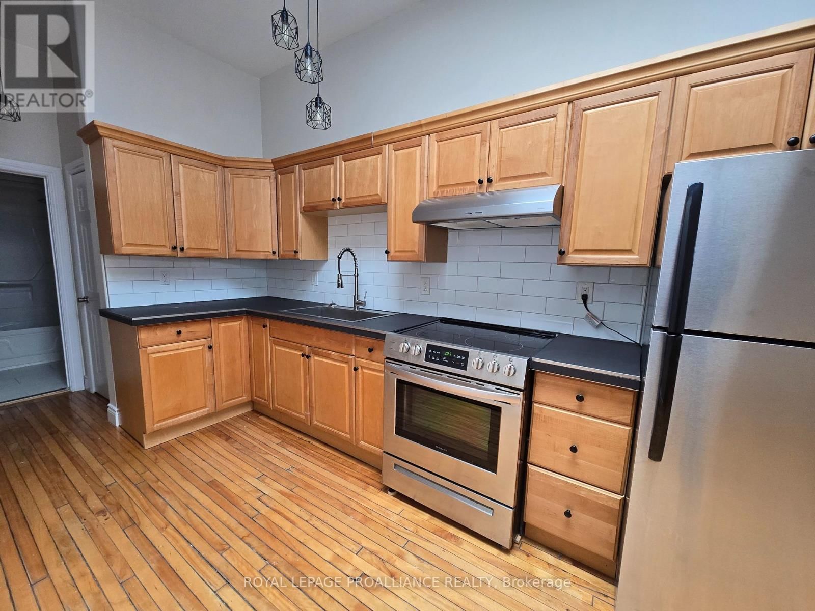 291 FRONT STREET Image 17