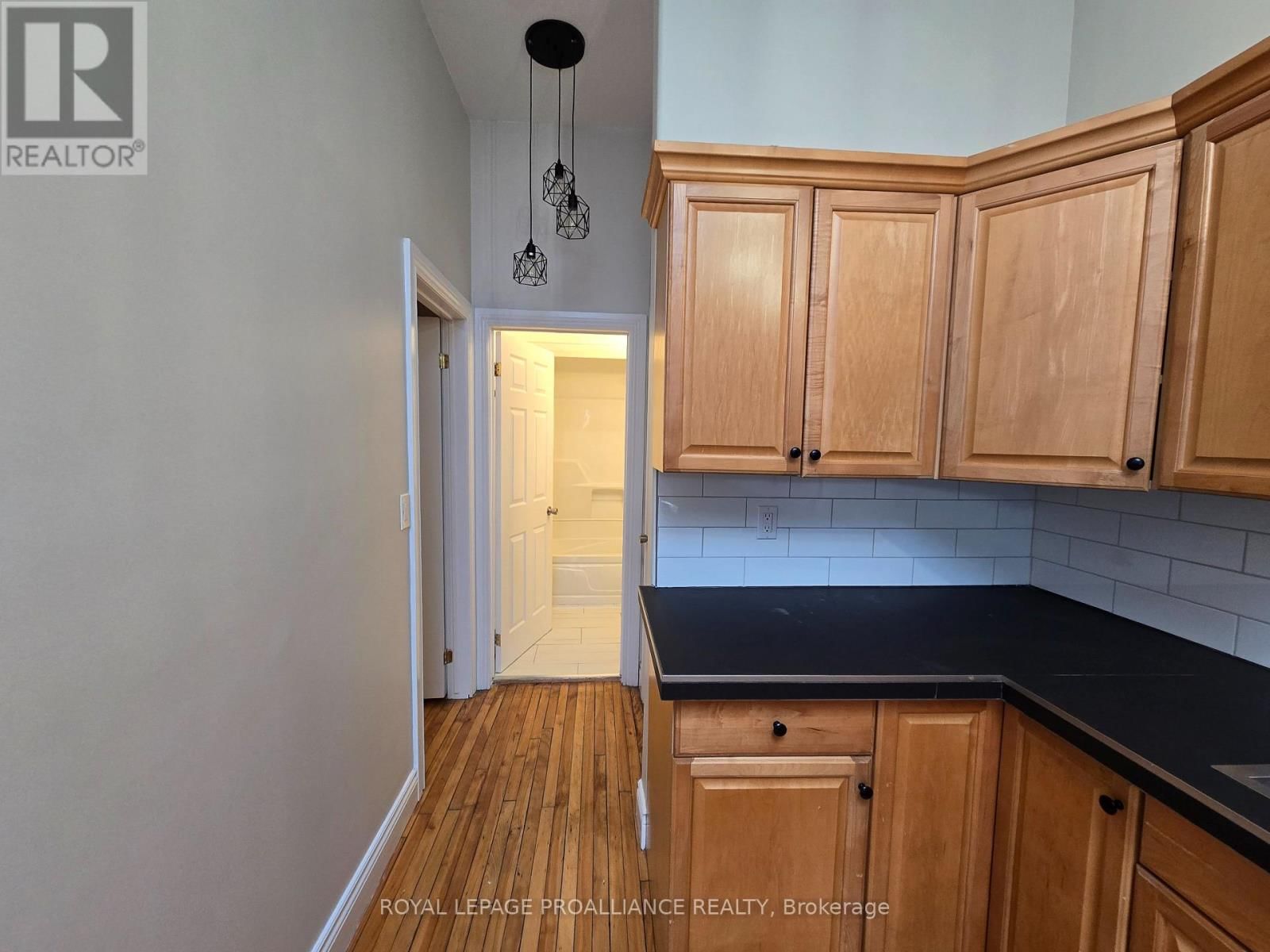 291 FRONT STREET Image 18