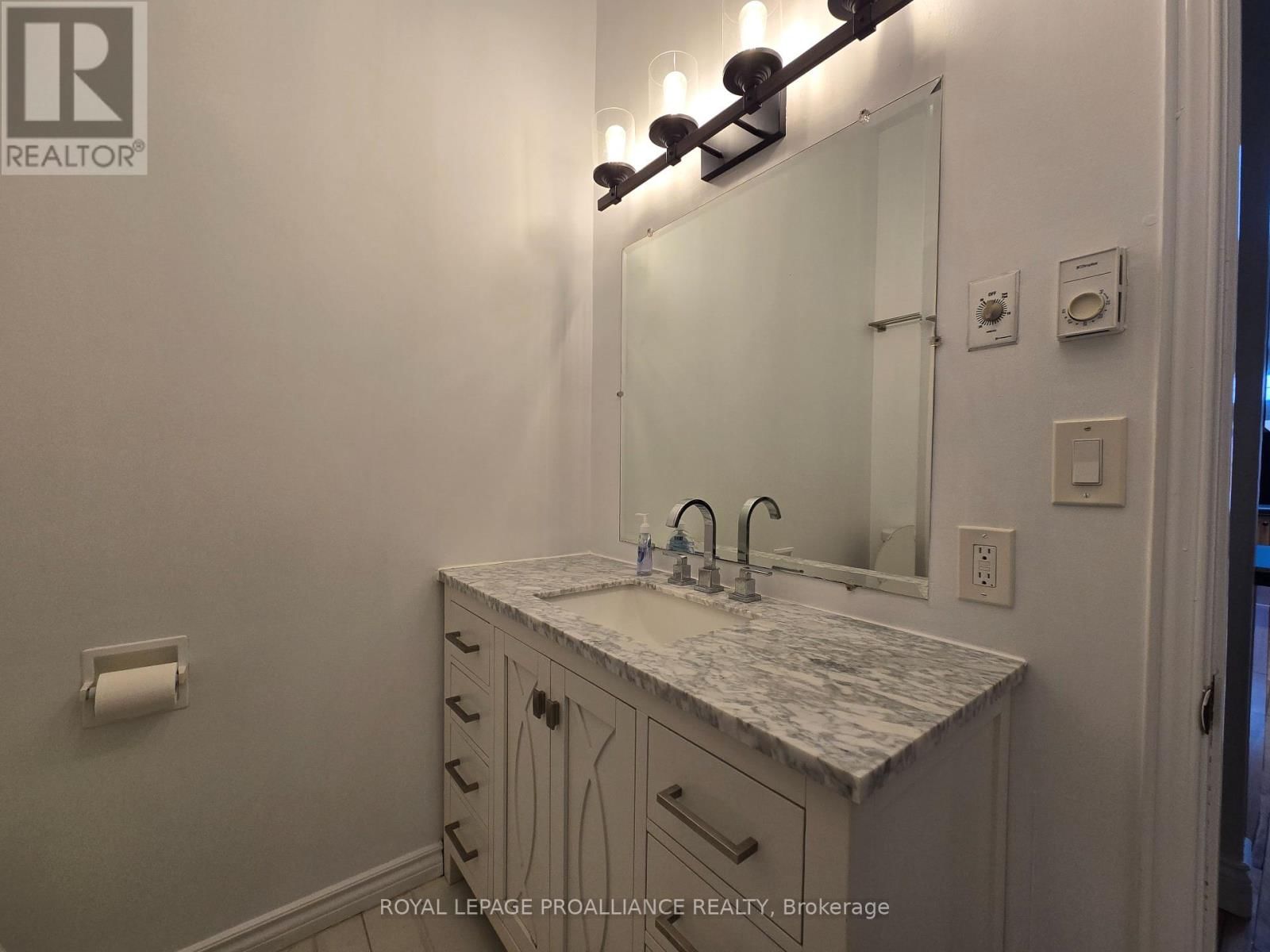 291 FRONT STREET Image 20