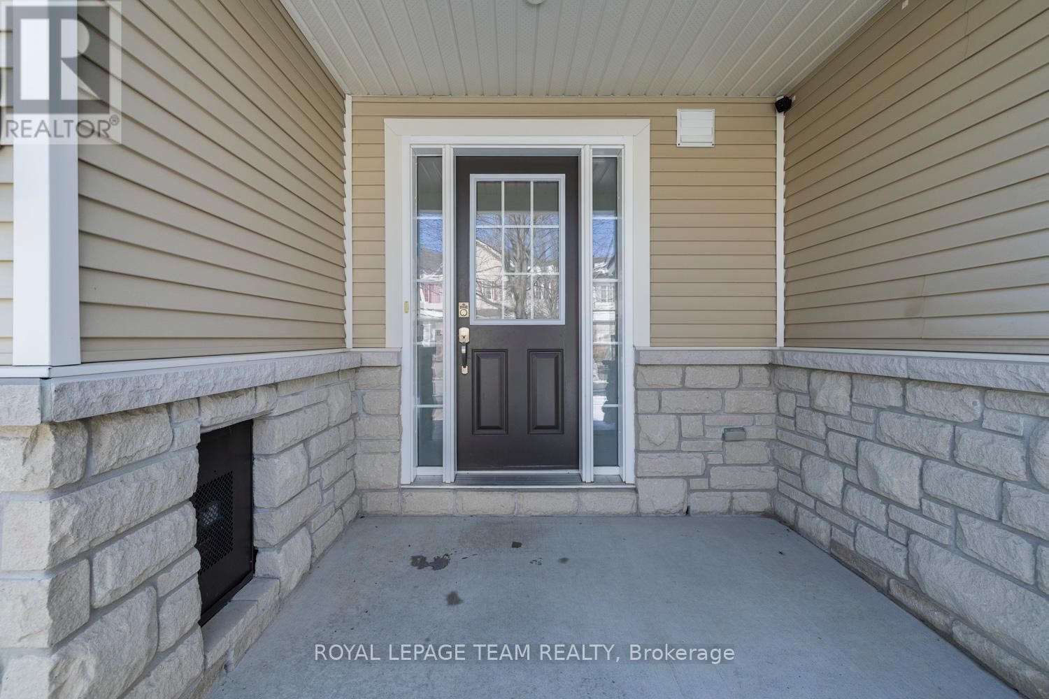 103 CEDARDOWN PRIVATE Image 3