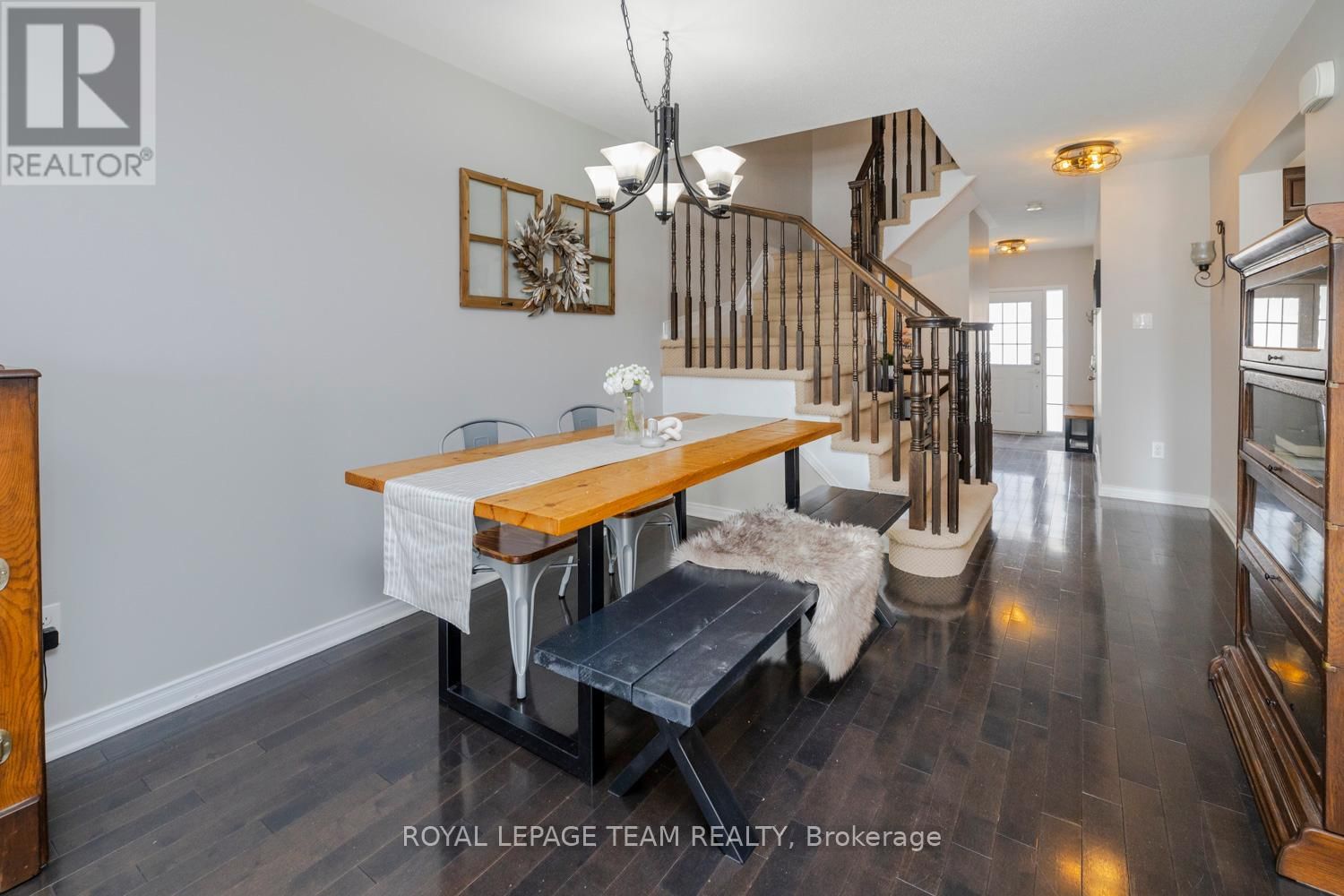 103 CEDARDOWN PRIVATE Image 6