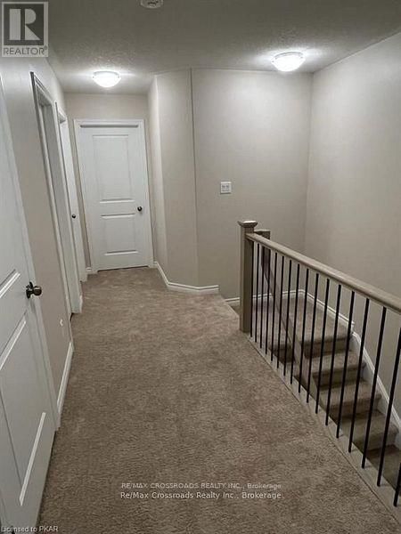 214 HERITAGE PARK DRIVE Image 10