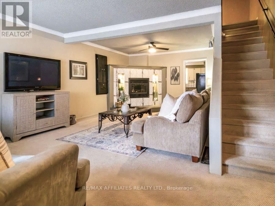 206 HARRIET STREET Image 12