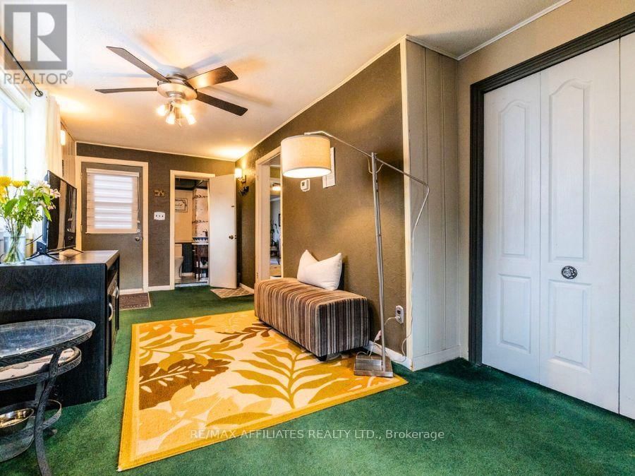 206 HARRIET STREET Image 7