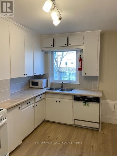 372 CEDAR AVENUE Image 8