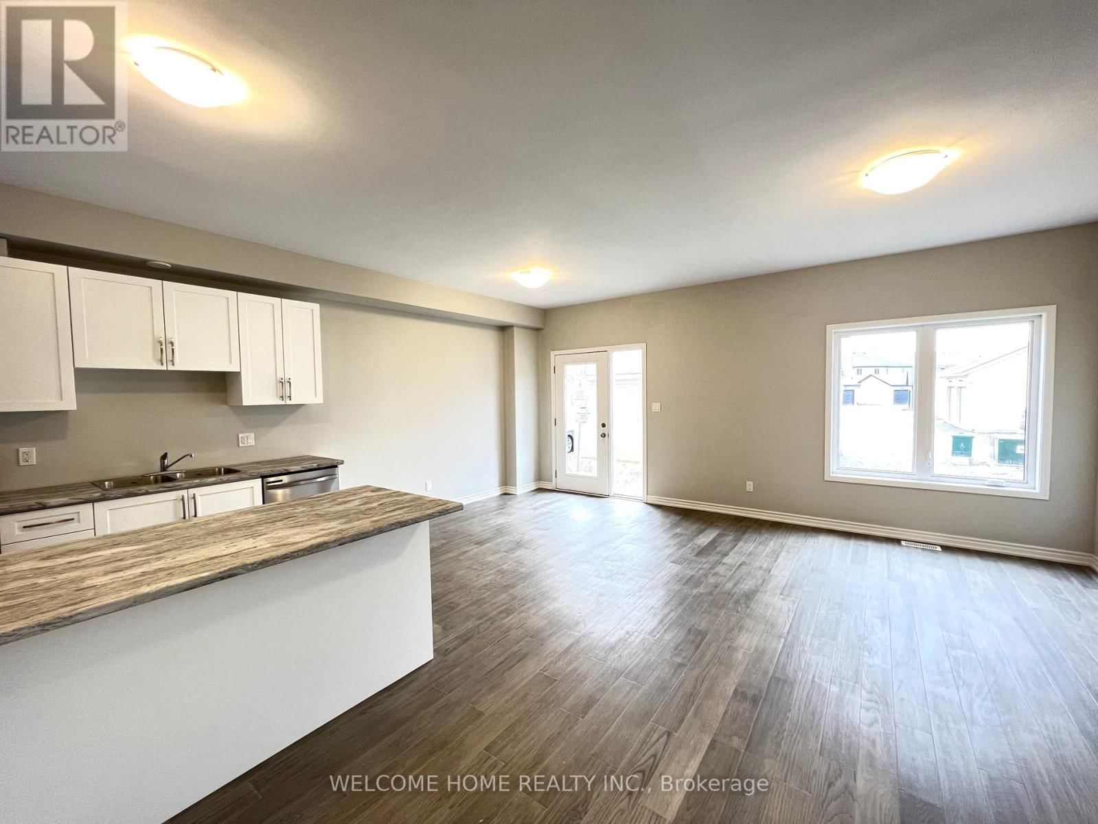 168 BROADWAY LANE Image 11