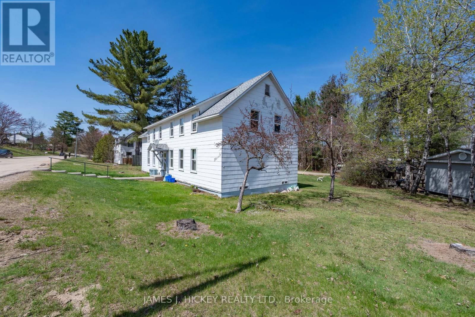 14 HURON STREET Image 4