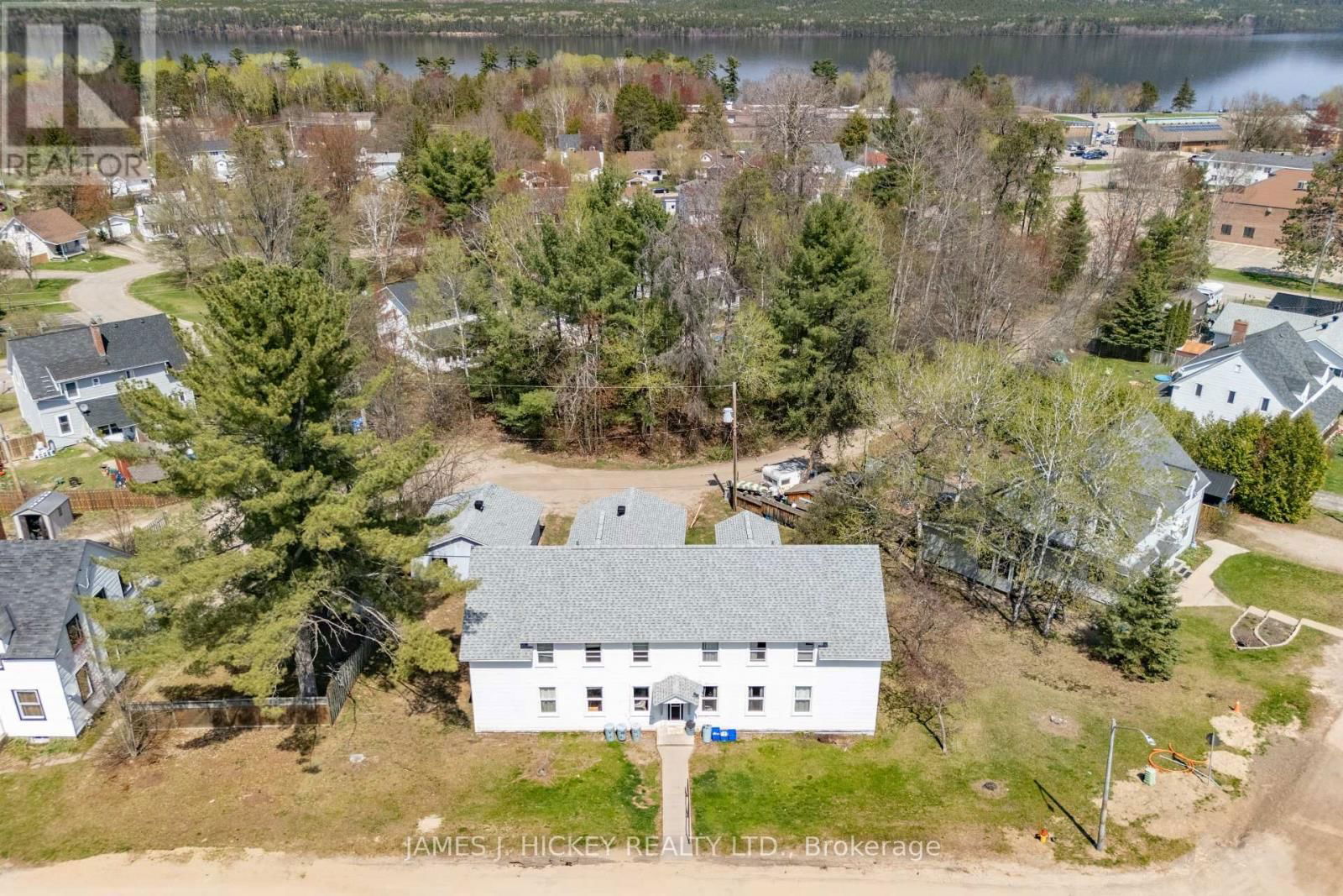 14 HURON STREET Image 6