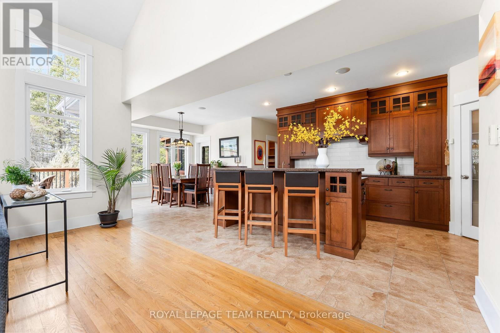 199 BLACKBERRY WAY Image 16