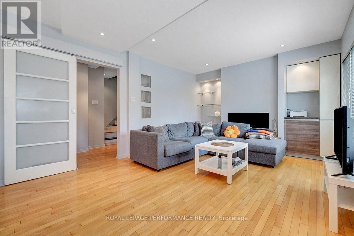 529 ECHO DRIVE Image 3