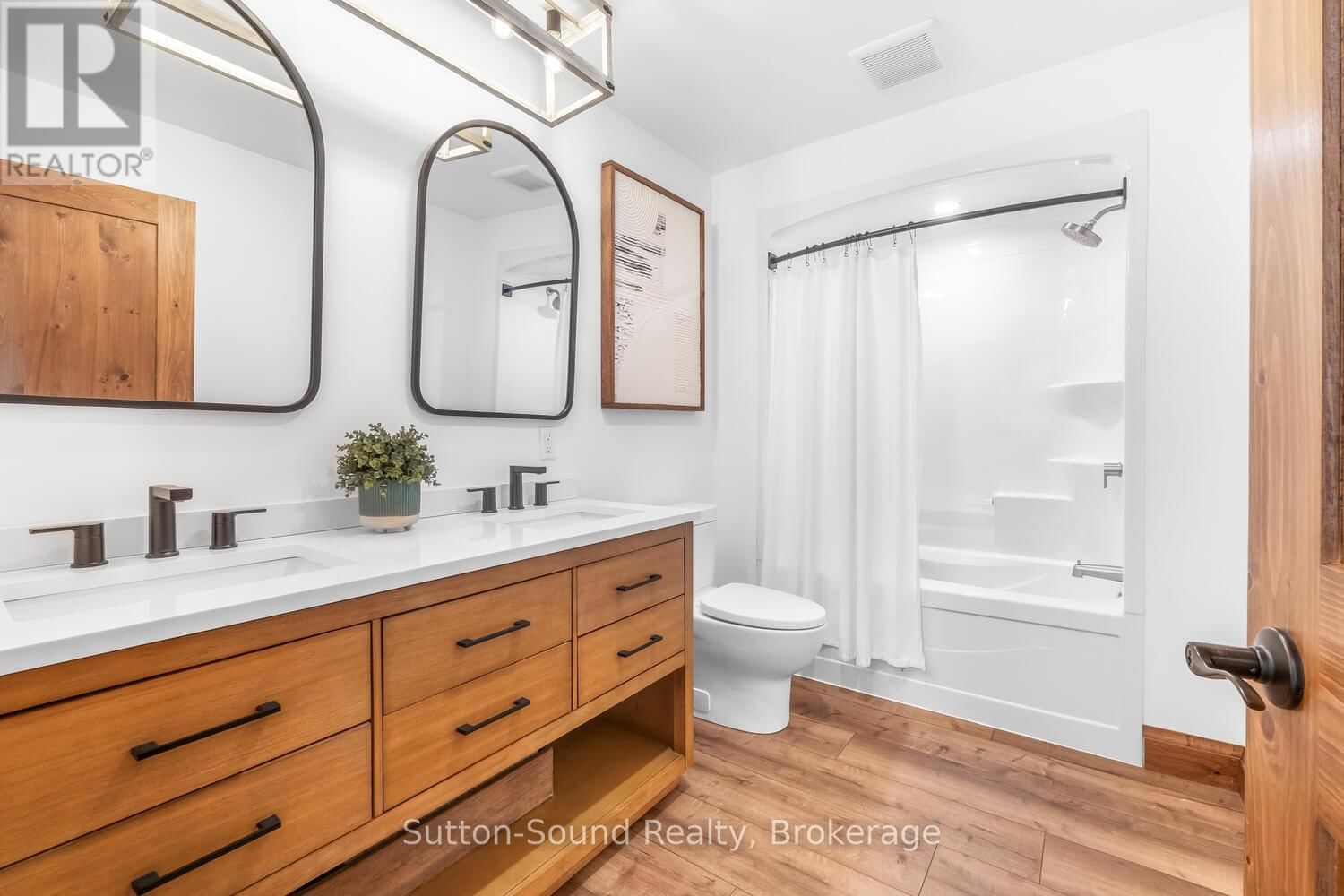 107 WHISKEY HARBOUR ROAD Image 33