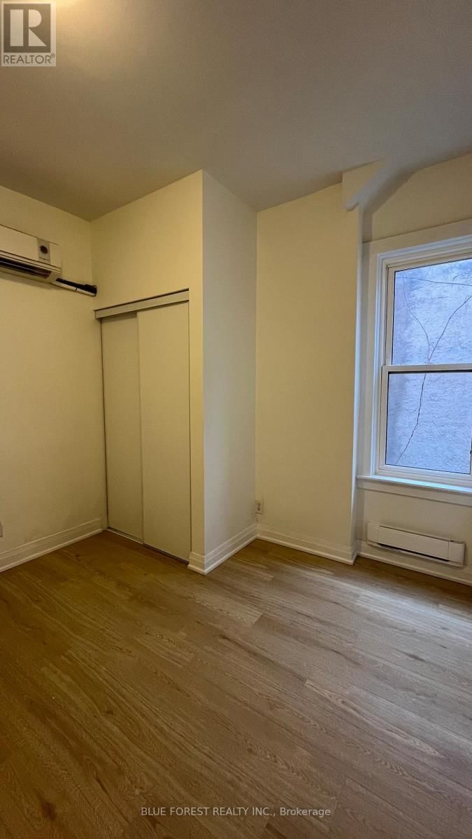 D - 25 NORFOLK STREET NORTH Image 6