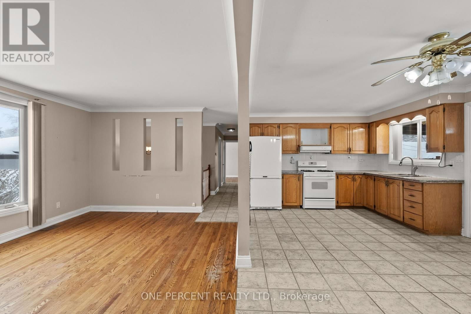 5 LYALL STREET NORTH Image 11