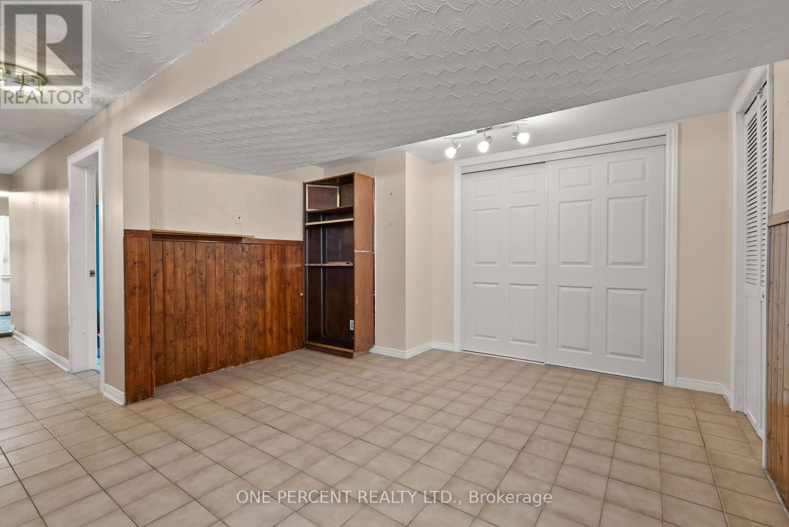 5 LYALL STREET NORTH Image 29