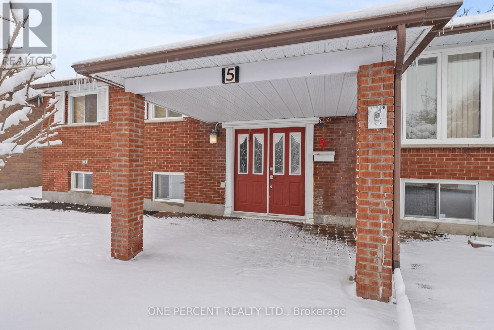 5 LYALL STREET NORTH Image 4