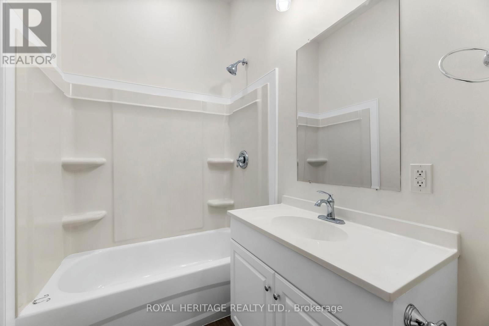 32 KING STREET EAST Image 26