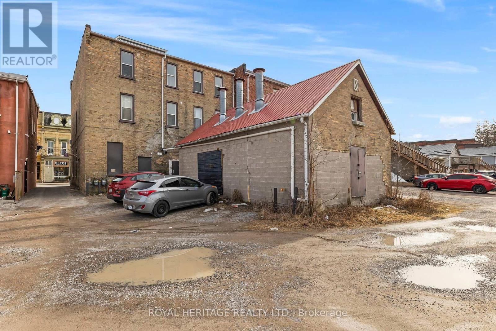 32 KING STREET EAST Image 6