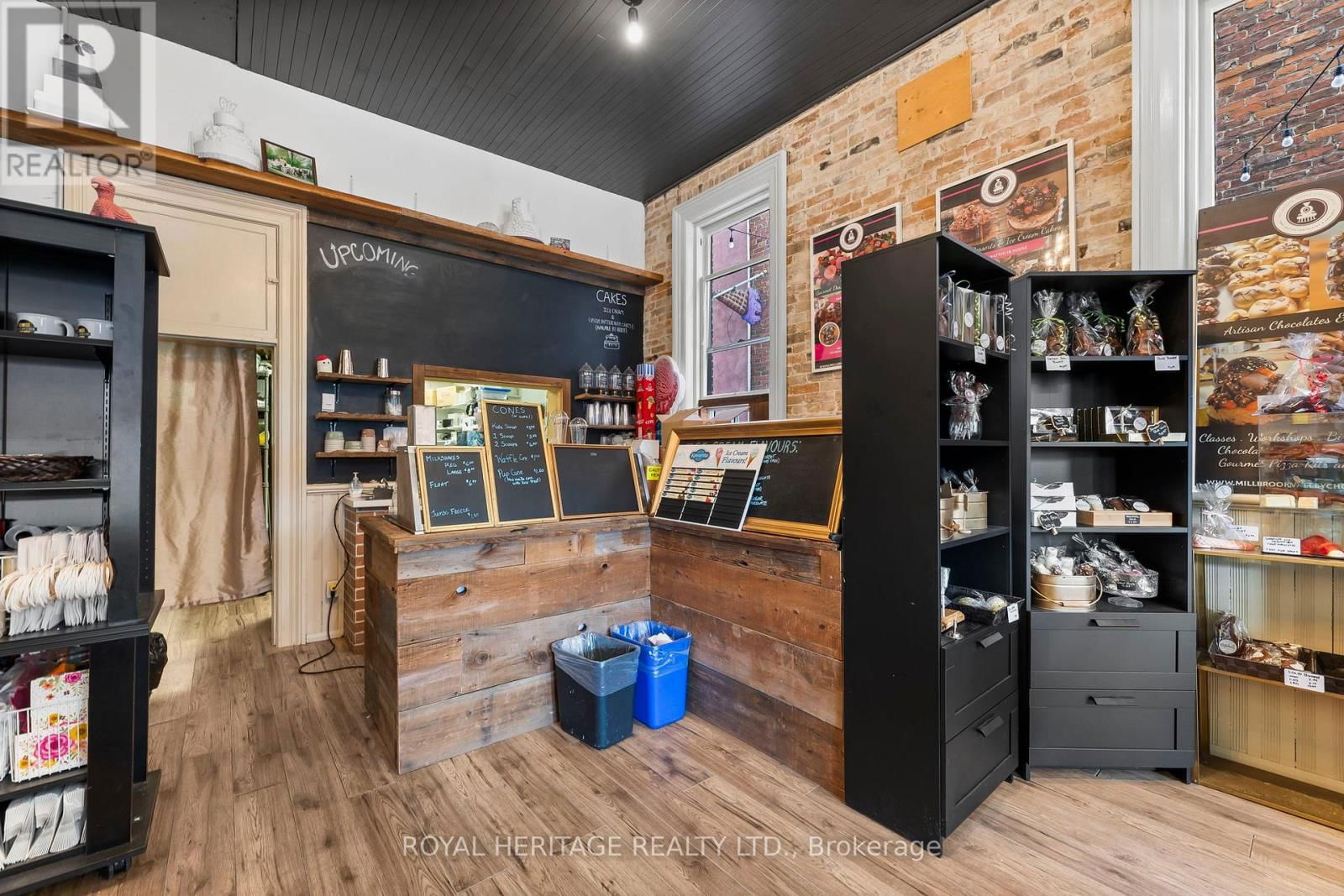 32 KING STREET EAST Image 9