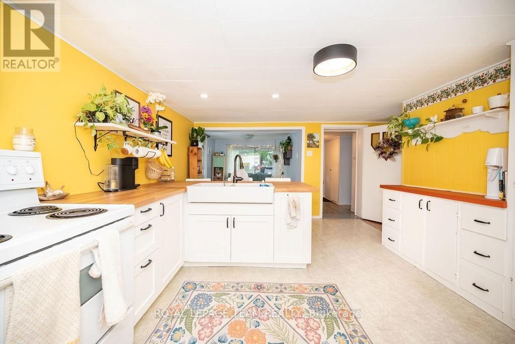 1448 PERRAULT ROAD Image 20