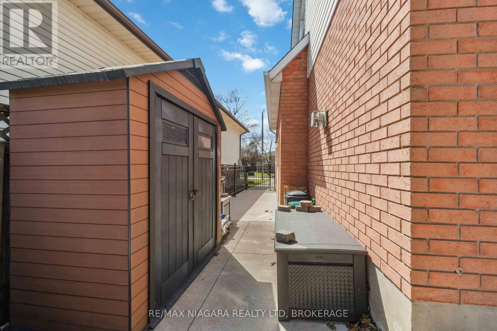 3175 TRAMORE CRESCENT Image 22