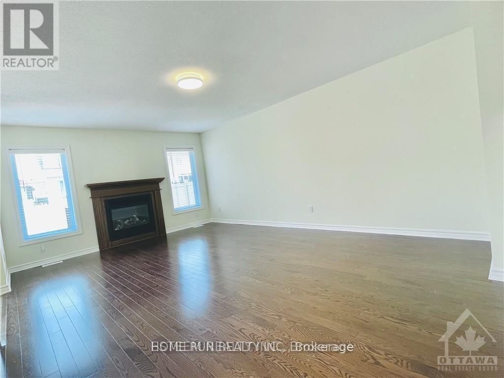 651 CLEARBROOK DRIVE Image 4