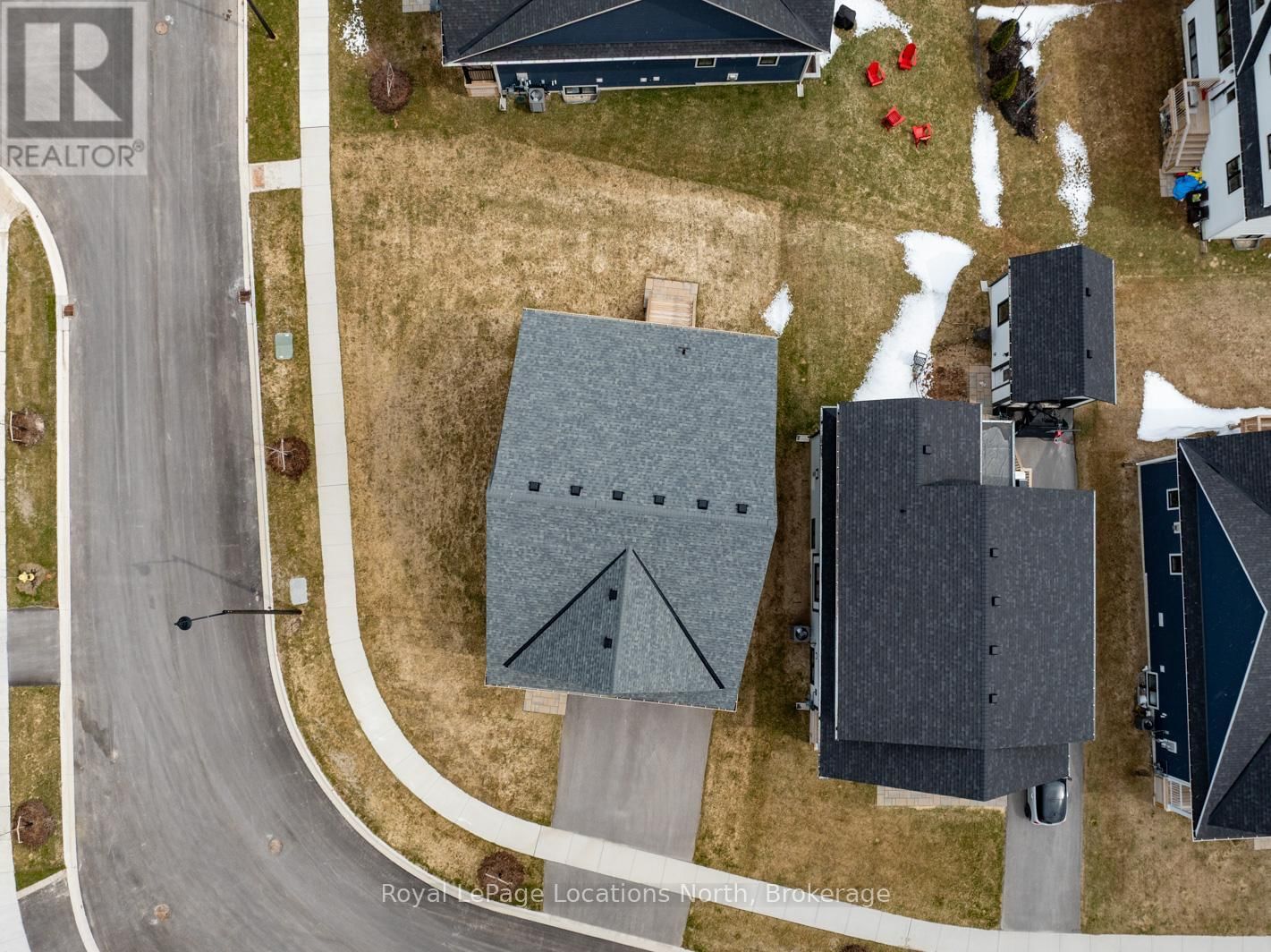 163 COURTLAND STREET Image 10