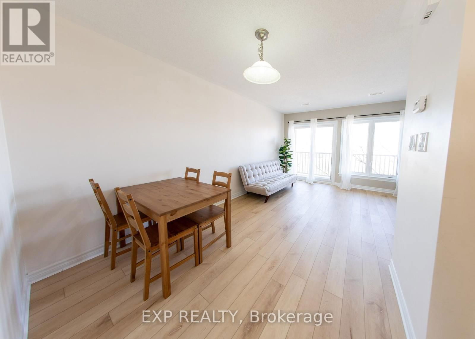 2545 LONGFIELDS DRIVE Image 7