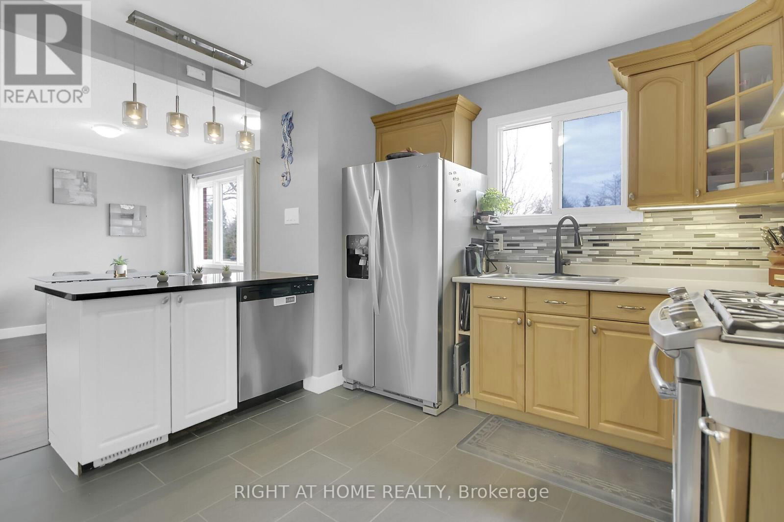 168 GLAMORGAN DRIVE Image 12