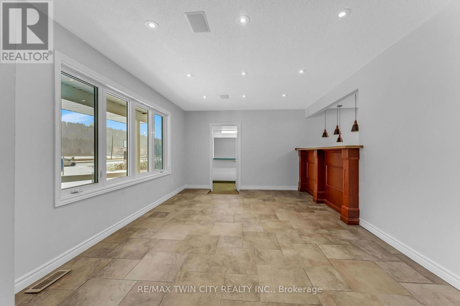 9565 WELLINGTON RD 124 ROAD Image 15