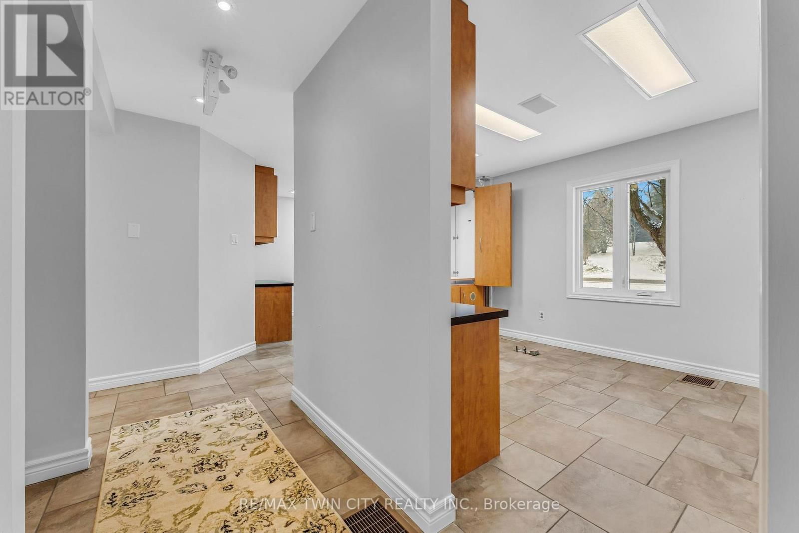 9565 WELLINGTON RD 124 ROAD Image 21