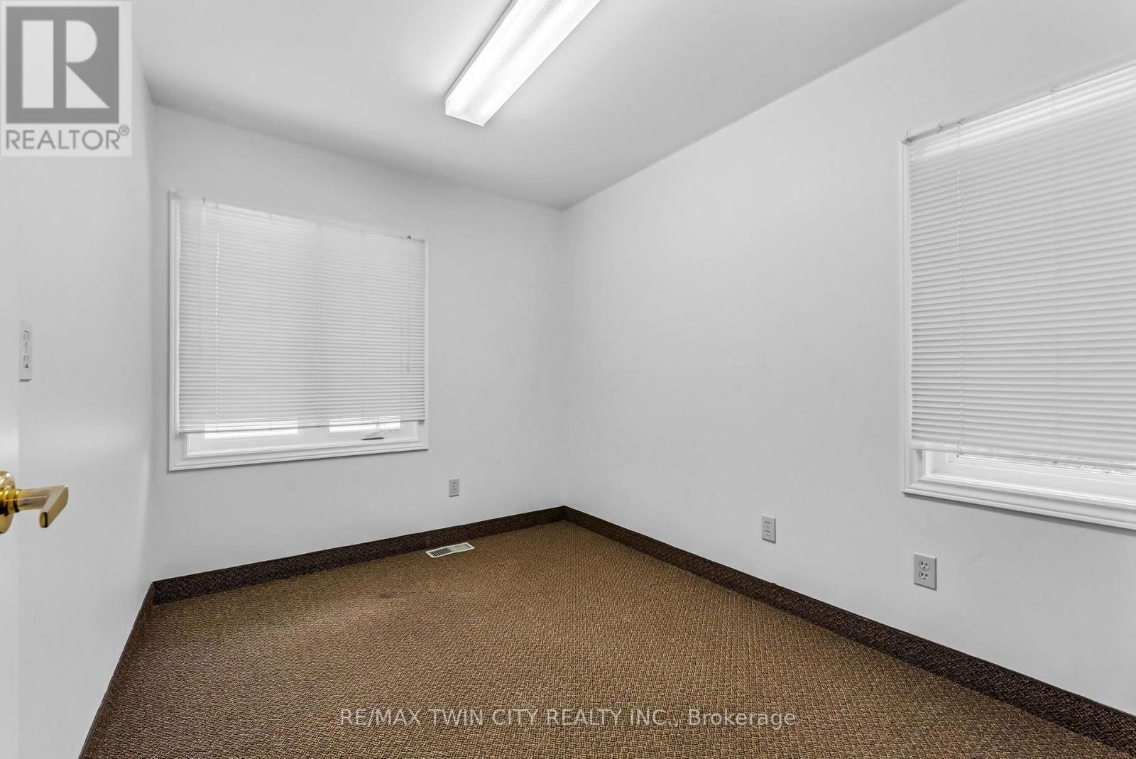 9565 WELLINGTON RD 124 ROAD Image 34