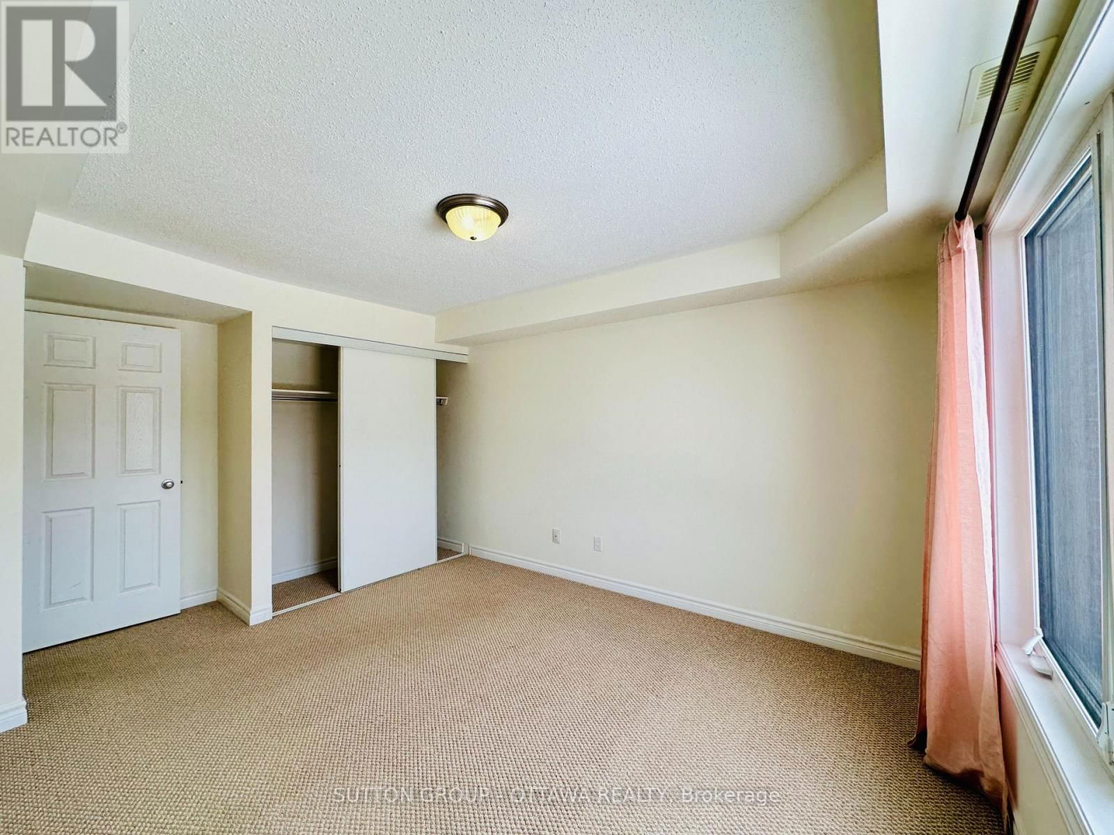 4 - 313 CRESTHAVEN DRIVE Image 14