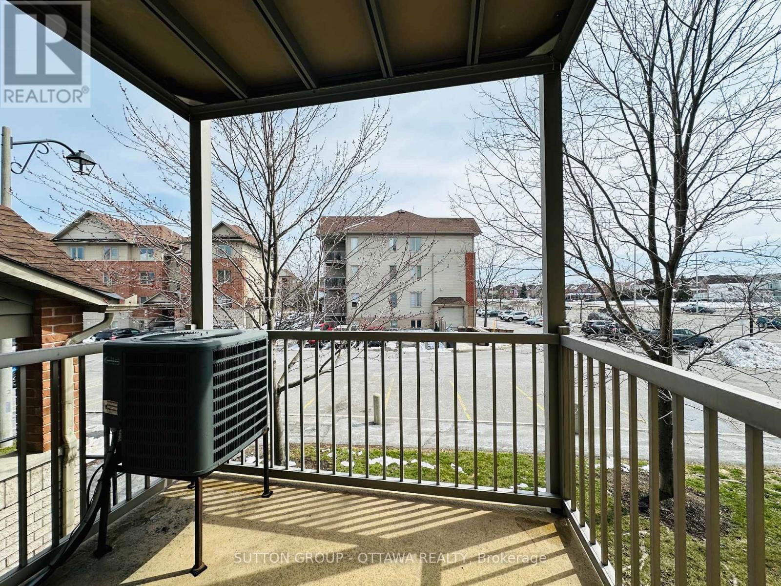 4 - 313 CRESTHAVEN DRIVE Image 9
