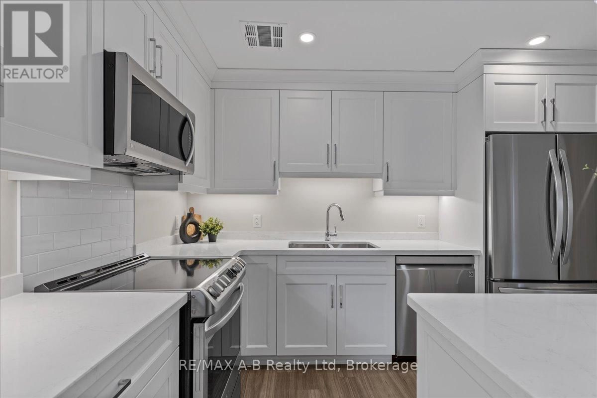 204 - 100 GORDON STREET Image 14