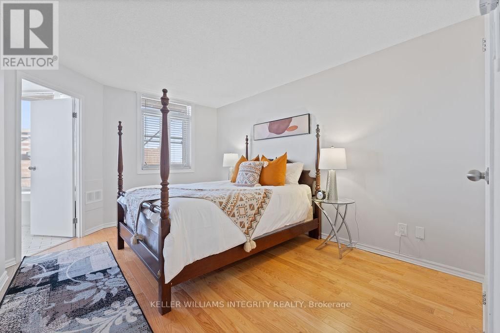 626 - 1025 GRENON AVENUE Image 18
